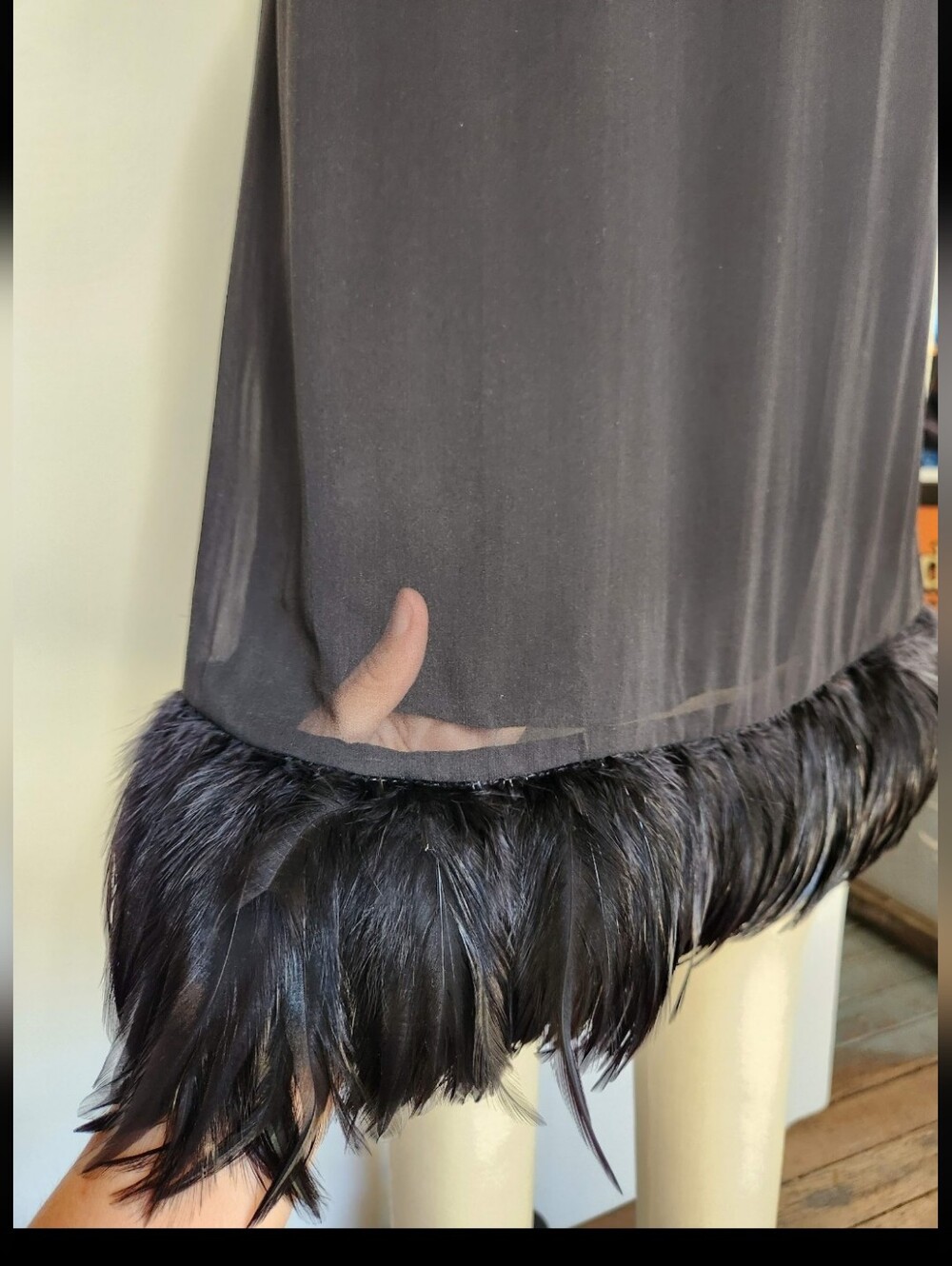 1999 Vintage Tom Ford for Gucci Black Silk Skirt With Feathers Sz 40 - US S - Picture 8 of 16